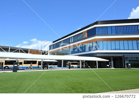 車站前的風景 126670772