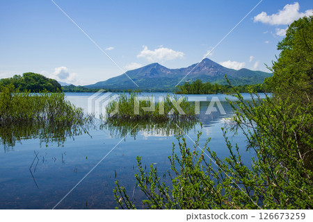 Urabandai Lake Hibara and Mount Bandai 126673259
