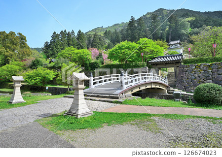 Little Kyoto of Tajima: Izushi Castle Ruins in Toyooka City Little Kyoto of Tajima: Izushi Castle Ruins in Toyooka City 126674023