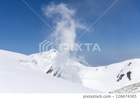 清晨的奧田日山和夢幻般的金星帶,以及立山延魔台的日出 清晨的奧田日山和夢幻般的金星帶,以及立山延魔台的日出 126674305