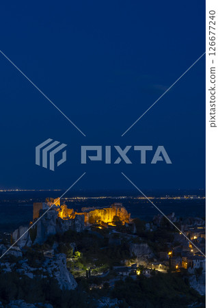 Medieval castle and village, Les Baux-de-Provence, Alpilles mountains, Provence, France Medieval castle and village, Les Baux-de-Provence, Alpilles mountains, Provence, France 126677240