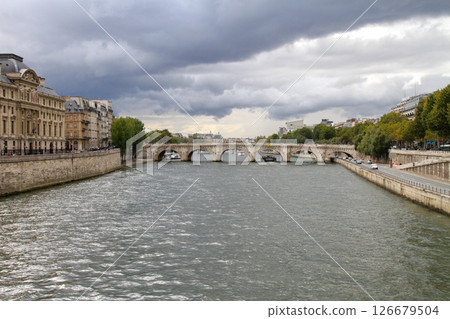 France, Paris, Seine River, Pont Neuf France, Paris, Seine River, Pont Neuf 126679504
