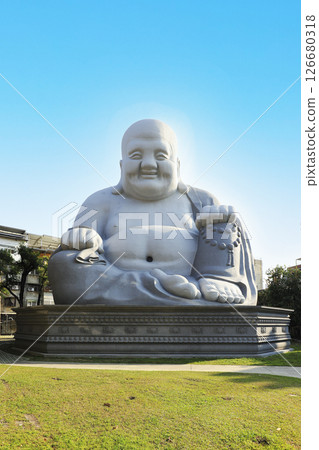 2024年,方丈禪寺的彌勒佛由金色恢復為原來的灰色。 2024年,方丈禪寺的彌勒佛由金色恢復為原來的灰色。 126680318