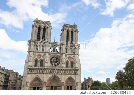 火災前的法國巴黎聖母院 126680453