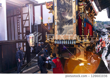 250414 Spring Takayama Festival illustration 111z072 126681036