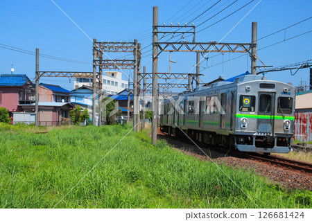 五月天晴朗的養老鐵道線 126681424