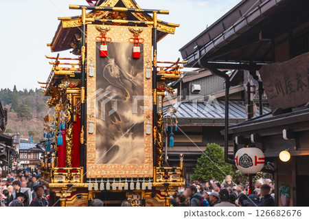 250414 Spring Takayama Festival illustration 111z437 126682676