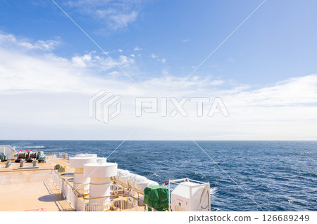 View of the Pacific Ocean from a ferry 126689249