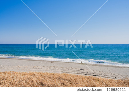 Scenery of Ryuyo Coast in Iwata City (Shizuoka Prefecture) Scenery of Ryuyo Coast in Iwata City (Shizuoka Prefecture) 126689611