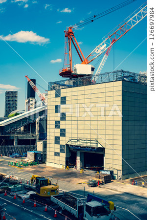 變化中的東京:JR澀谷站西口施工中 2025.04 c-3 強調暖色和冷色 變化中的東京:JR澀谷站西口施工中 2025.04 c-3 強調暖色和冷色 126697984