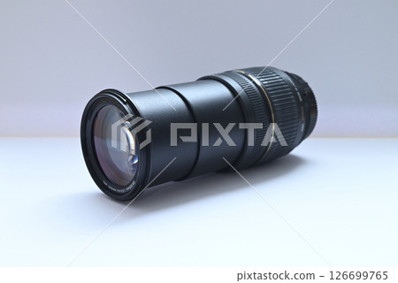 可更換變焦鏡頭（適用於全尺寸數位單眼相機） 126699765