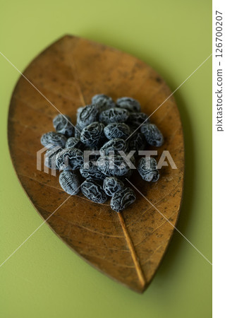 用大豆製成的簡單小吃:乾黑豆 用大豆製成的簡單小吃:乾黑豆 126700207