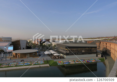 View of the waterfront area on the south side of the venue from the large roof ring of EXPO2025 Osaka Kansai Expo View of the waterfront area on the south side of the venue from the large roof ring of EXPO2025 Osaka Kansai Expo 126700509