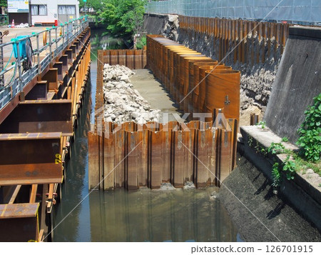 Steel pipe sheet pile, steel sheet pile (river construction) Steel pipe sheet pile, steel sheet pile (river construction) 126701915