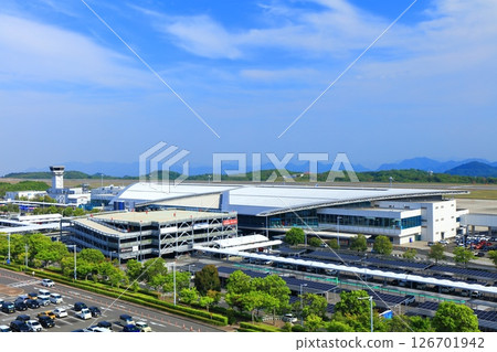 [Hiroshima Prefecture] Hiroshima Airport terminal on a clear day 126701942