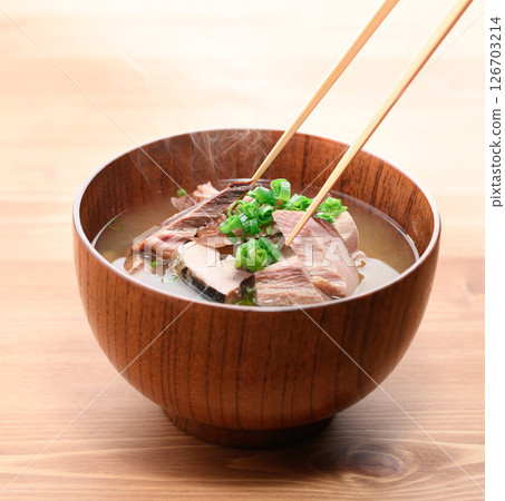 鰹魚味噌湯 126703214