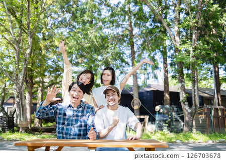 喜歡露營的朋友 126703678