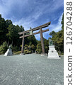 秋葉山本宮秋葉神社：矗立在深山靜謐之地的雄偉鳥居 126704288