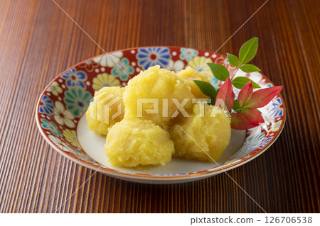 New Year's cuisine and chestnut kinton 126706538