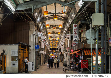 <Osaka Prefecture> Nishinari: A nostalgic shopping street 126708237