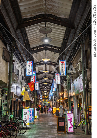 <Osaka Prefecture> Nishinari: A nostalgic shopping street <Osaka Prefecture> Nishinari: A nostalgic shopping street 126708258