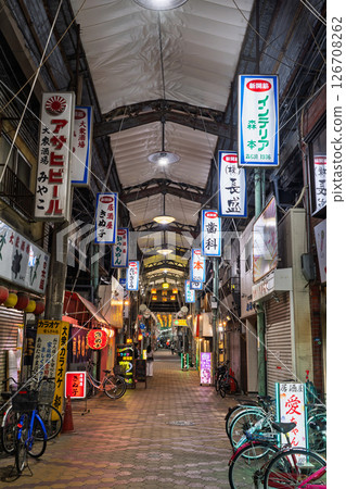 <Osaka Prefecture> Nishinari: A nostalgic shopping street <Osaka Prefecture> Nishinari: A nostalgic shopping street 126708262