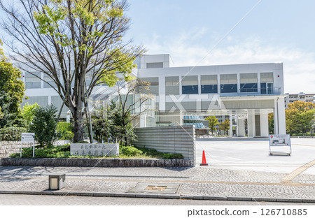 岐阜縣岐阜市晴朗天氣中的岐阜縣立圖書館 岐阜縣岐阜市晴朗天氣中的岐阜縣立圖書館 126710885