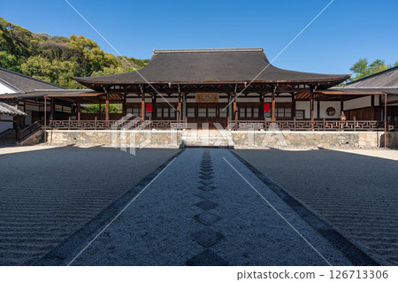 萬福寺的佛殿與參道 126713306