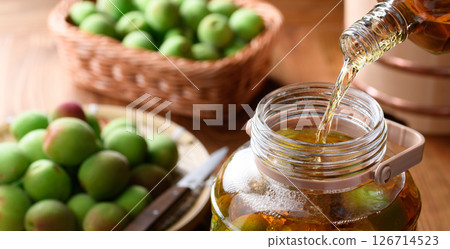 Harvested Kishu Nankou plums and green plums to make plum wine Harvested Kishu Nankou plums and green plums to make plum wine 126714523