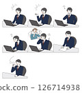 處理顧客和投訴的男性操作員的面部表情集 126714938