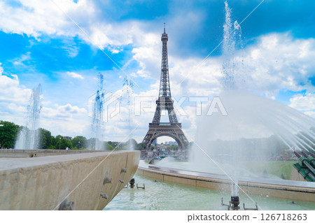 eiffel tour and from Trocadero, Paris 126718263