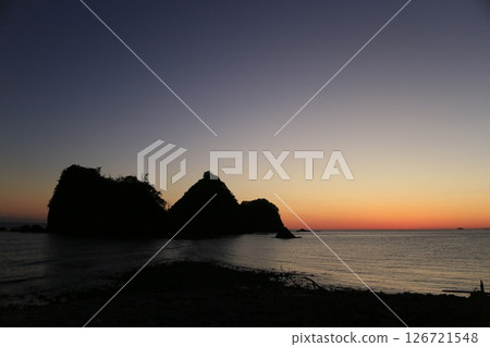 Sunset on the Sehama coast 126721548