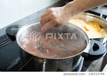 Preparing a Truly Delicious and Flavorful Meal with Fresh, HighQuality Ingredients 126723744