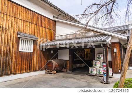 Kikumasa Brewery, located in Mikagego, one of the Nada Gogo districts. Founded in the 2nd year of the Manji era, Kikumasa Brewery Memorial Museum, Uozaki Nishimachi, Higashinada Ward, Kobe City 126724535