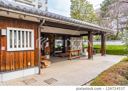 Kikumasa Brewery, located in Mikagego, one of the Nada Gogo districts. Founded in the 2nd year of the Manji era, Kikumasa Brewery Memorial Museum, Uozaki Nishimachi, Higashinada Ward, Kobe City 126724537