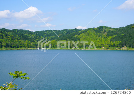 Tobetsu Owl Lake (Tobetsu Dam) 126724860