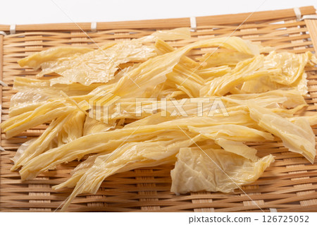 Dried yum 126725052