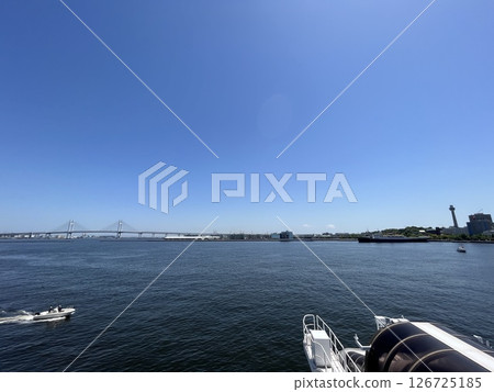 View of the Japanese sea from a boat 126725185