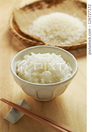 White rice, white rice, rice, rice grains 126727172