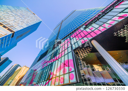 5 月 20 日，日本東京城市景觀，俯瞰澀谷櫻花舞台和澀谷塔 126730330