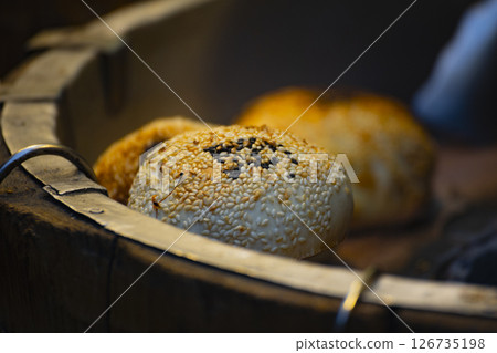 Taiwanese street food: hot pepper pancakes fresh from the oven 126735198