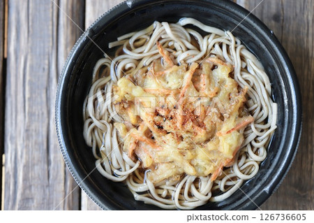 可用微波爐加熱的外帶天婦羅蕎麥麵便當 126736605