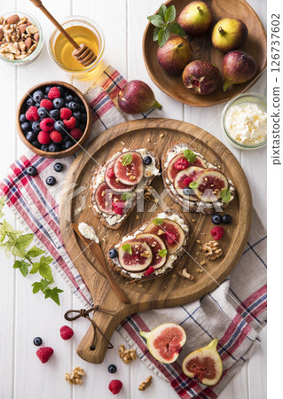 無花果和乳清乾酪塔丁 126737602