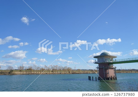 Kanamachi Water Purification Plant No. 3 Water Intake Tower Round Cap 126737980