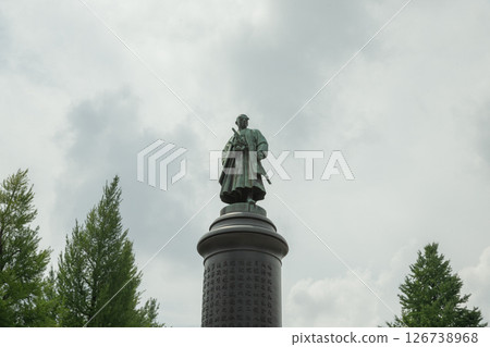 [Japan] A statue of Omura Masujiro on display at the approach to Yasukuni Shrine in Chiyoda Ward, Tokyo 126738968