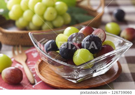 Grape 126739060