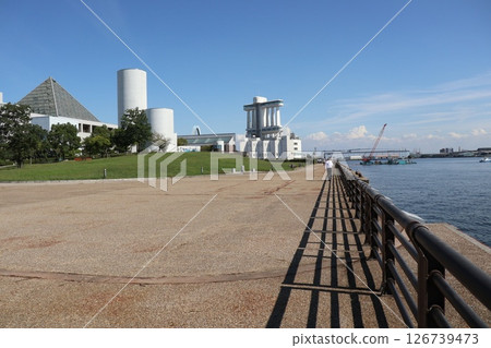 Nagoya harbor garden head Nagoya harbor garden head 126739473