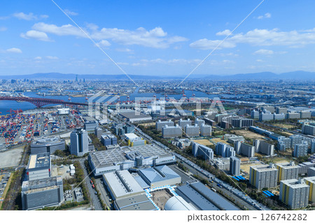大阪灣區的城市景觀,朝港大橋方向 大阪灣區的城市景觀,朝港大橋方向 126742282