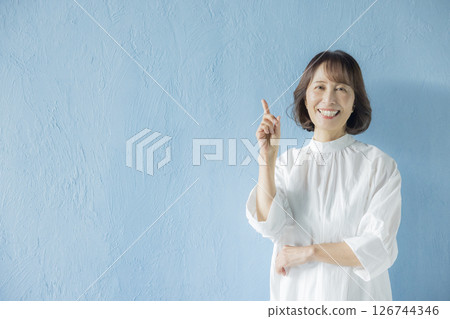 A smiling senior woman 126744346