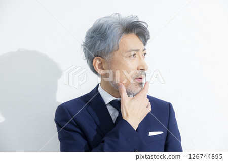 穿西裝的帥哥 126744895